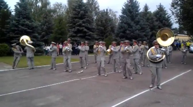 驚きのウクライナ軍の楽隊がエヴァを演奏！っす