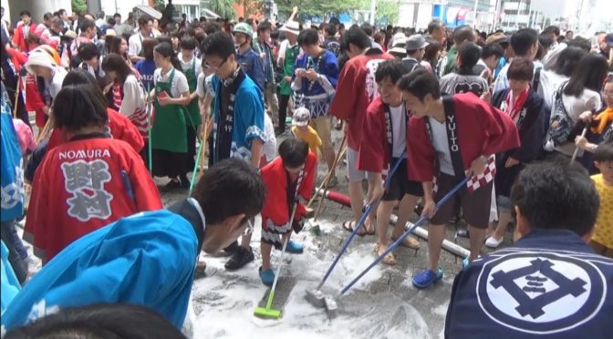 今年も来たねー！日本橋で橋洗い
