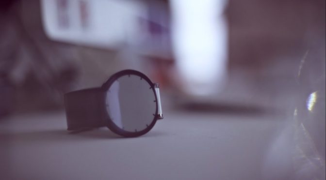 電子ペーパーの時計？ソニーがまたやりました。