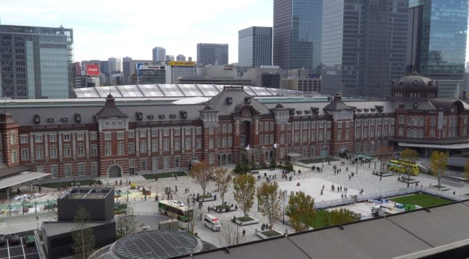 東京駅丸の内駅前広場が12月7日完成なようです。