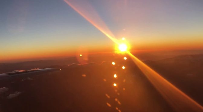 JAL「2018 初日の出 初富士フライト」のご来光